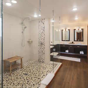 Waterview Villa